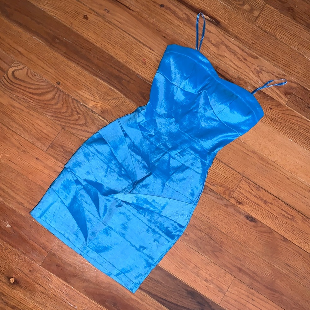 Small bodycon aqua dress